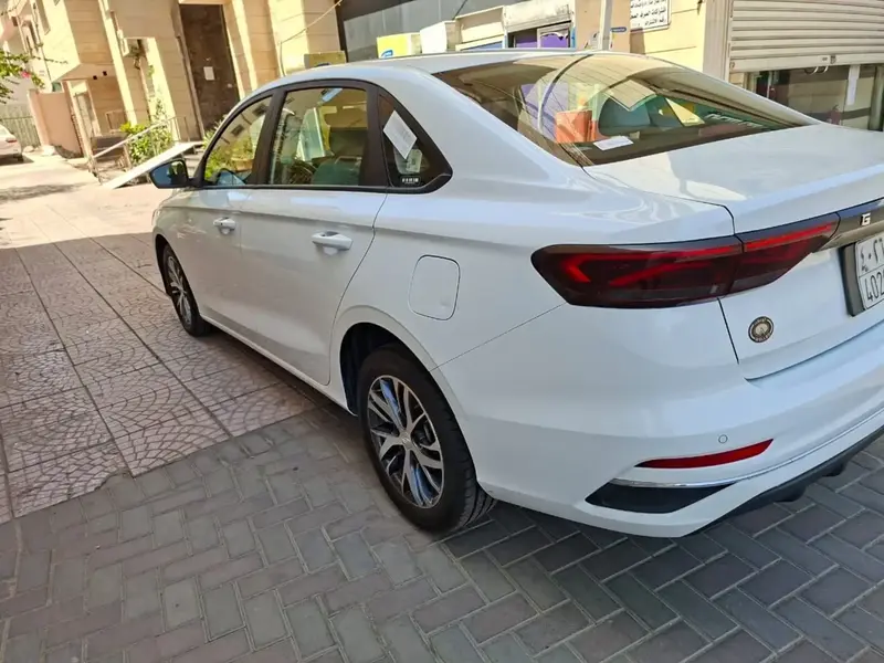 Discover undefined undefined Exterior Interior Images.Find all aspects and details of cars.