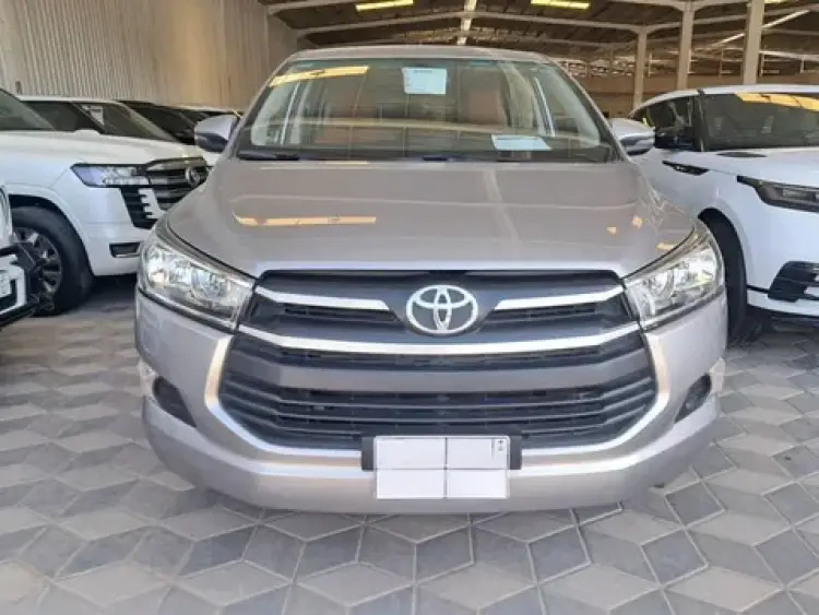 toyota innova image Toyota Innova 2020