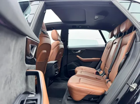 Audi Q8 55 TFSI S-Line quattro 340 HP 2019