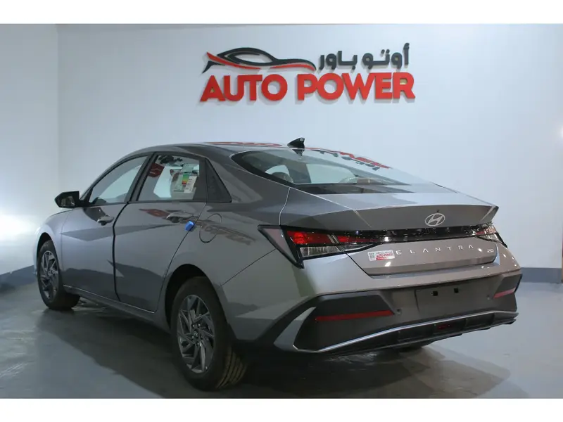 Hyundai Elantra 2025