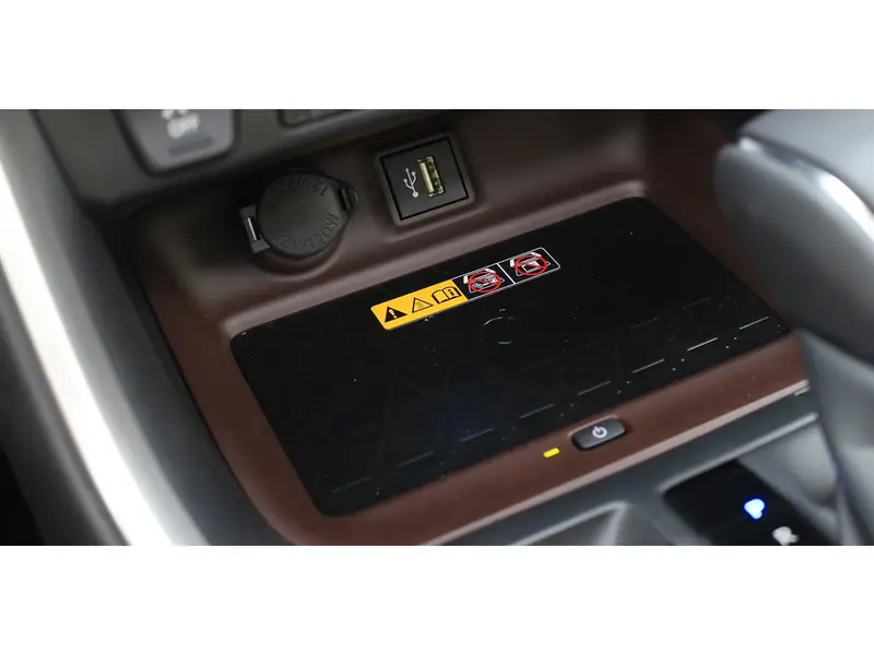Toyota RAV4 2025