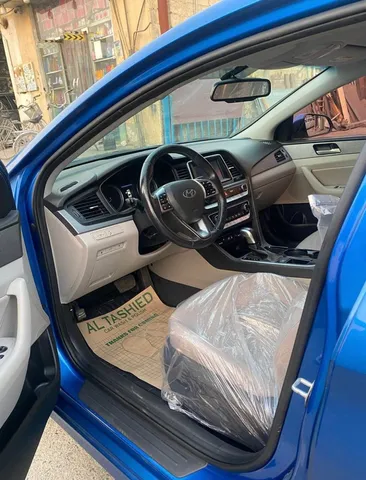 Hyundai Sonata 2.4L Mid 2019