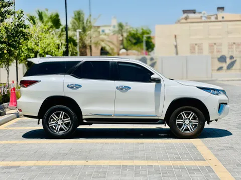 Toyota Fortuner 2.7L 2020