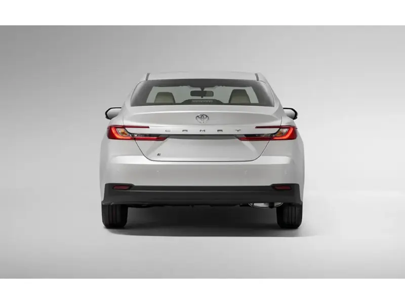 Toyota Camry 2025