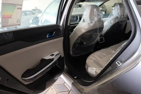 New Kia K5 2023