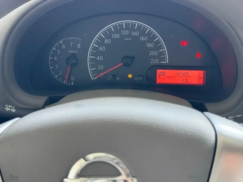 Nissan Sunny 2023