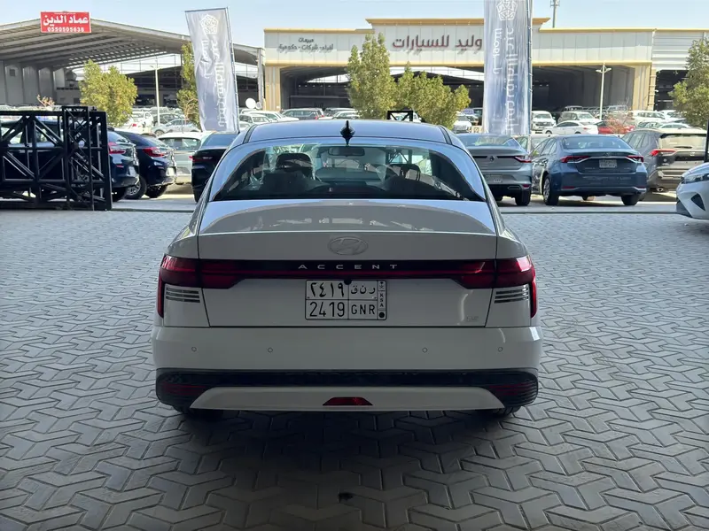 Discover undefined undefined Exterior Interior Images.Find all aspects and details of cars.