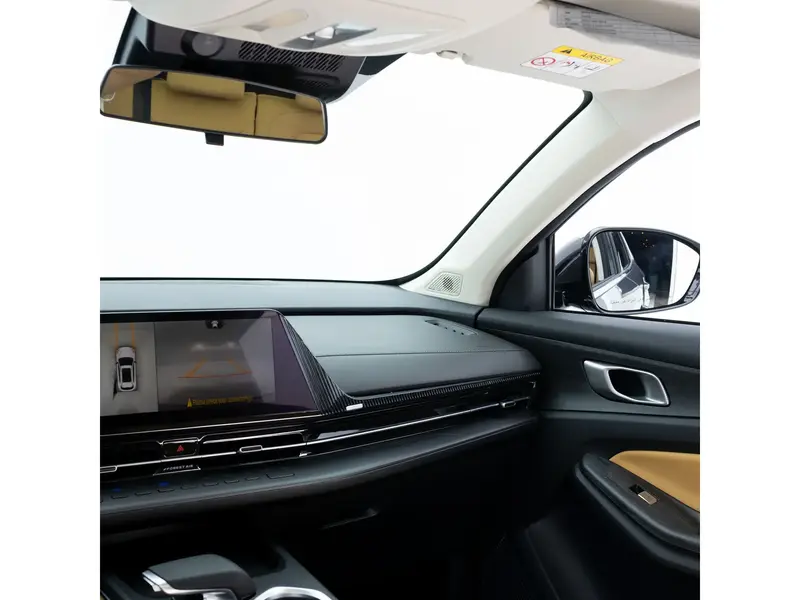 Discover undefined undefined Exterior Interior Images.Find all aspects and details of cars.