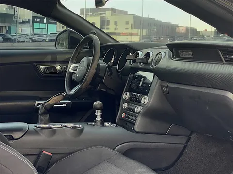 Ford Mustang V6 2015