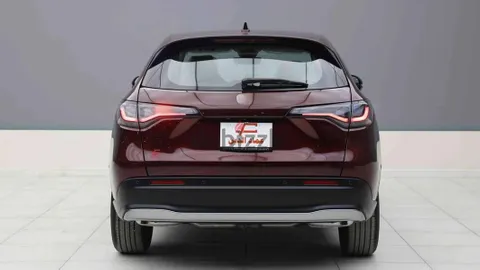 Discover undefined undefined Exterior Interior Images.Find all aspects and details of cars.