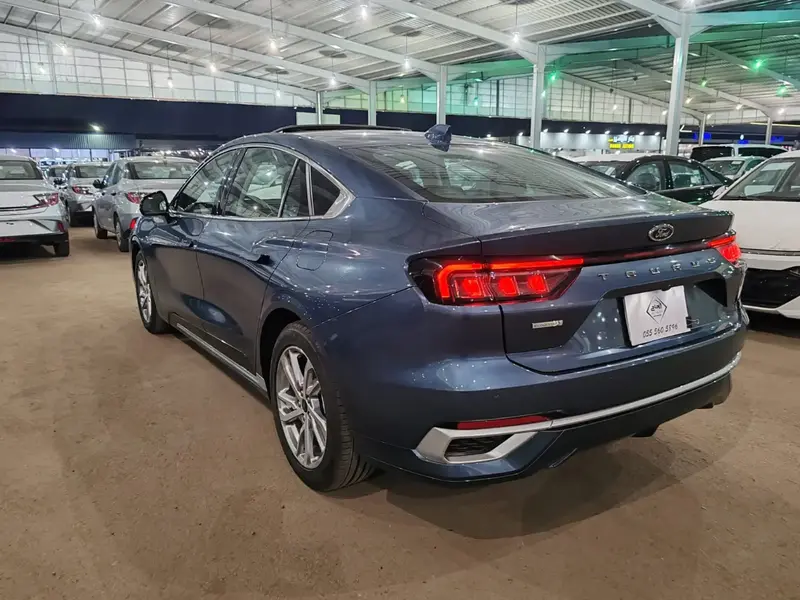 Ford Taurus 2023