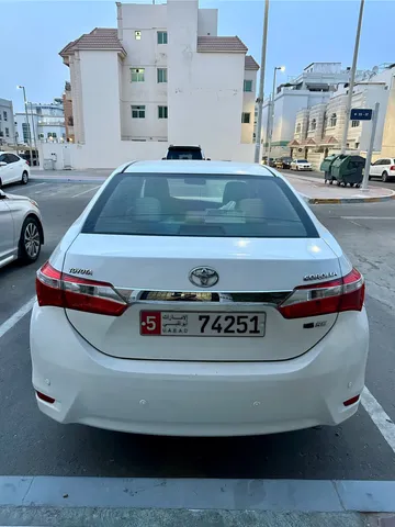 Toyota Corolla 2.0 L SE Plus 2015