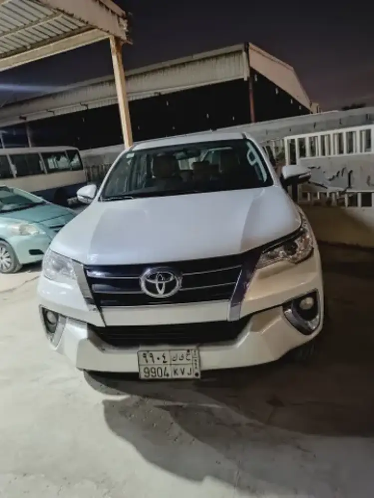 toyota toyota-fortuner image Toyota Fortuner 2017