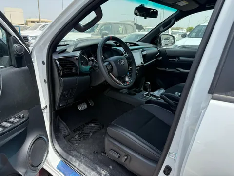 New Toyota Hilux 2025