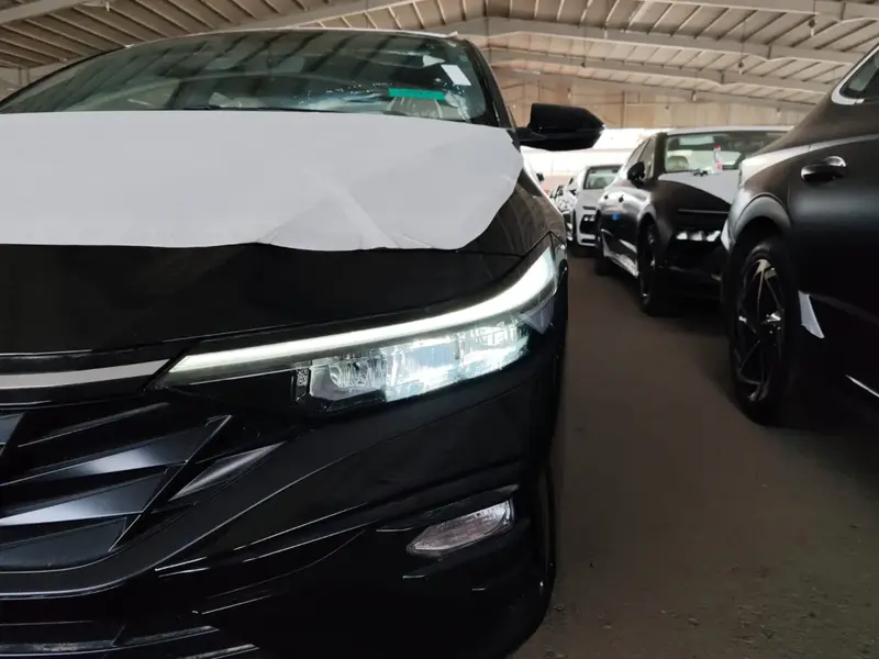 Hyundai Elantra 2025