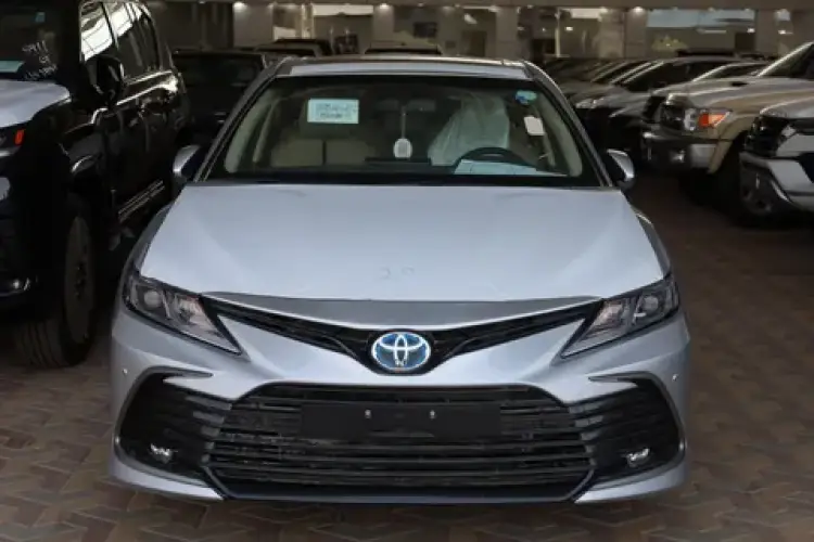 toyota toyota-camry image New Toyota Camry 2.5L GLE Hybrid 212 HP 2023