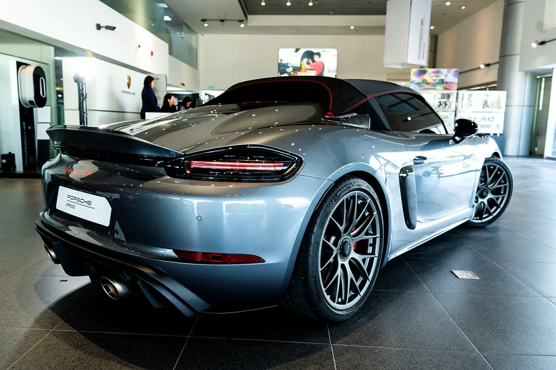 Porsche 718 Spyder RS 