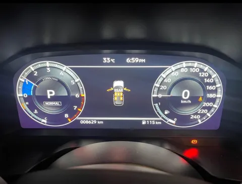 Discover undefined undefined Exterior Interior Images.Find all aspects and details of cars.