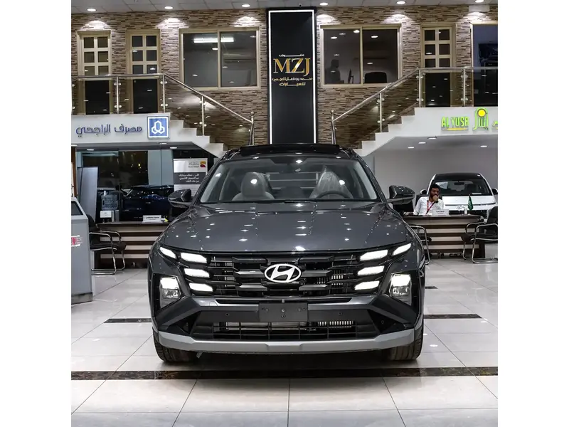 Discover undefined undefined Exterior Interior Images.Find all aspects and details of cars.