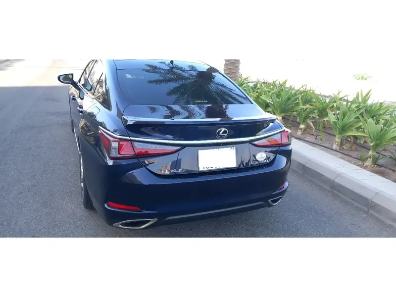 Discover undefined undefined Exterior Interior Images.Find all aspects and details of cars.
