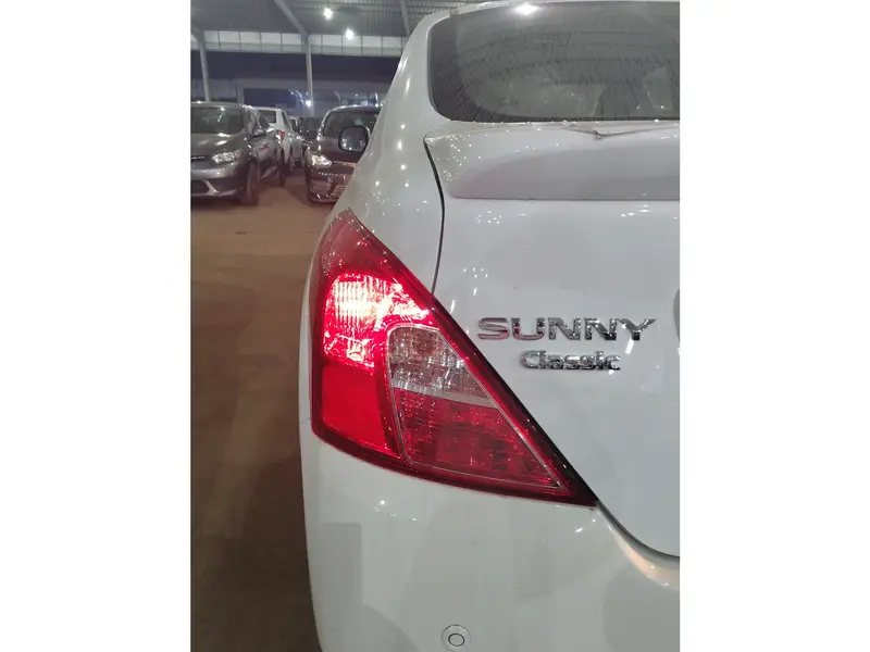 Nissan Sunny 2024