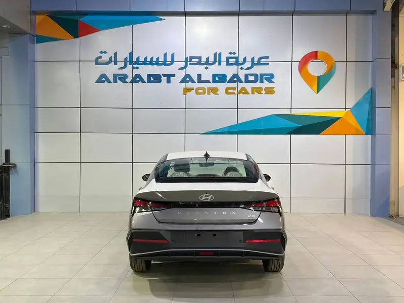 Hyundai Elantra 2025