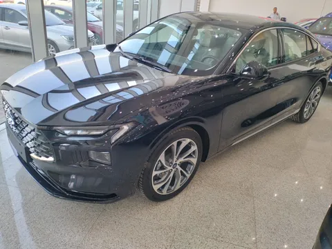 New Ford Taurus  2.0L EcoBoost Titanium 2025