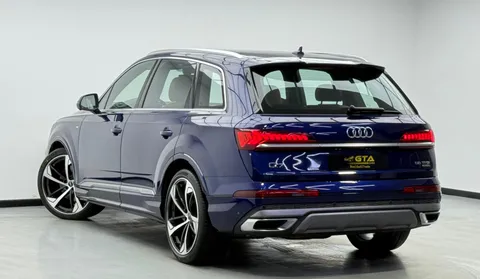 Audi Q7 55 TFSI quattro S-line (340 HP) 2021