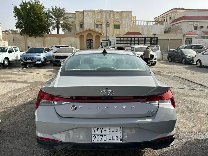 Hyundai Elantra 2023
