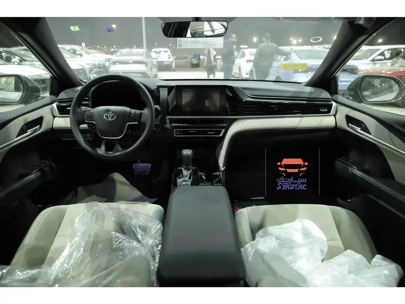 Toyota Camry 2025