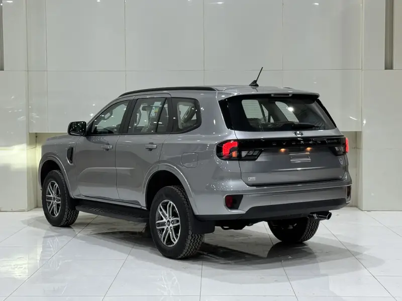 Ford EVEREST 2024