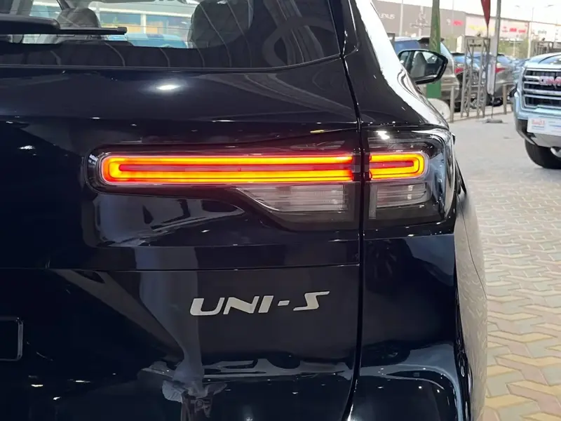 Changan UNI-S 2025