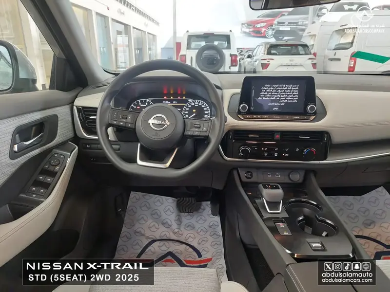 Discover undefined undefined Exterior Interior Images.Find all aspects and details of cars.