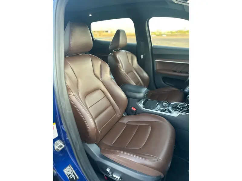 Discover undefined undefined Exterior Interior Images.Find all aspects and details of cars.