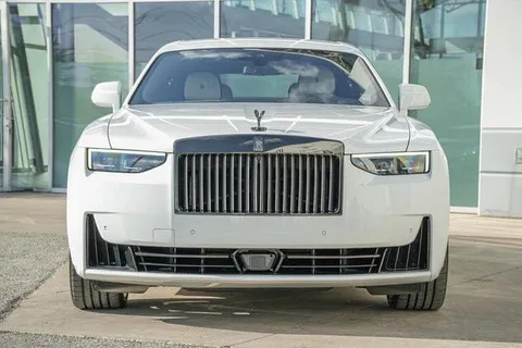New Rolls Royce Ghost 6.6L Black Badge 2025