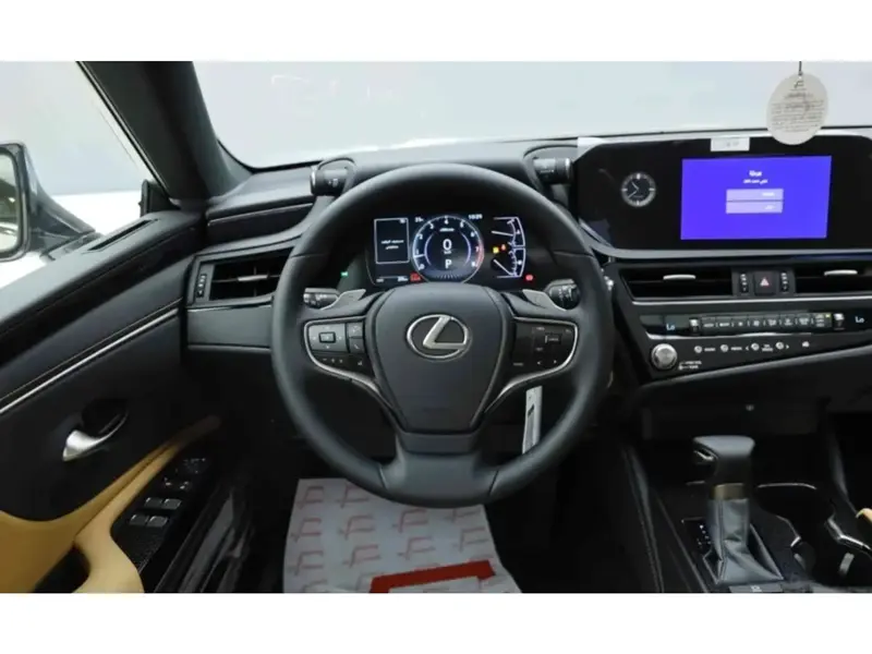 Discover undefined undefined Exterior Interior Images.Find all aspects and details of cars.