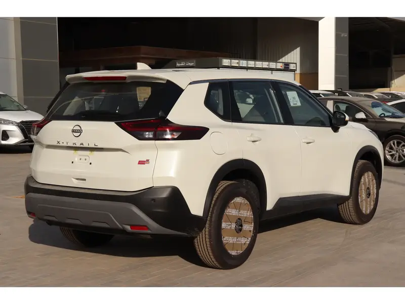 Discover undefined undefined Exterior Interior Images.Find all aspects and details of cars.