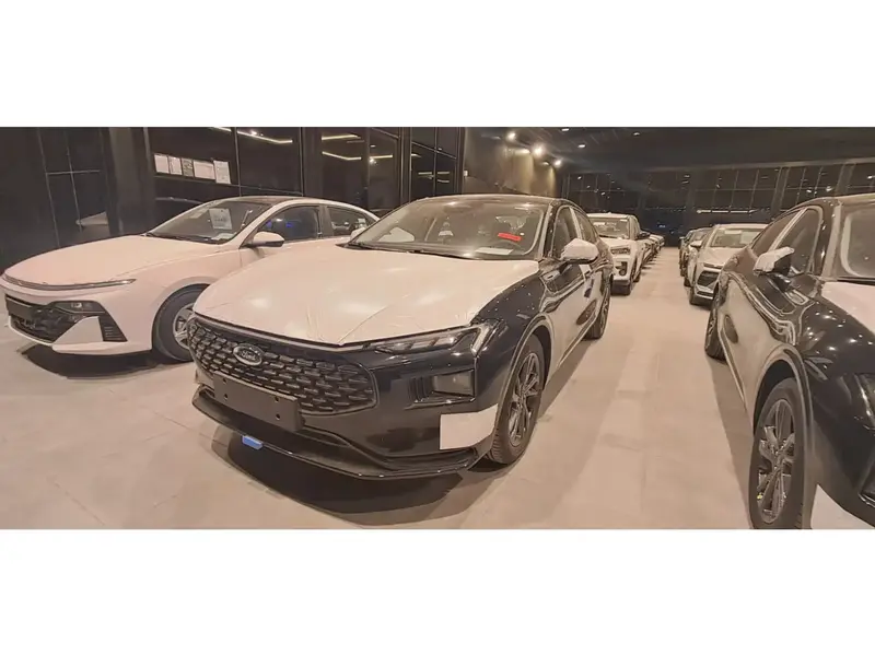 Discover undefined undefined Exterior Interior Images.Find all aspects and details of cars.
