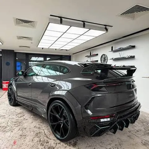 Discover undefined undefined Exterior Interior Images.Find all aspects and details of cars.