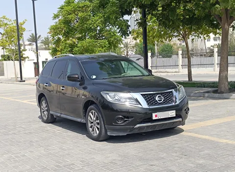 Nissan Pathfinder 3.5L S 2WD 2015