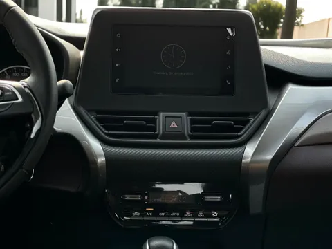 Discover undefined undefined Exterior Interior Images.Find all aspects and details of cars.