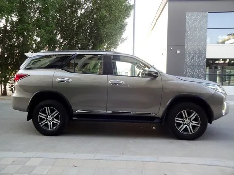 Toyota Fortuner 2.7L 2019