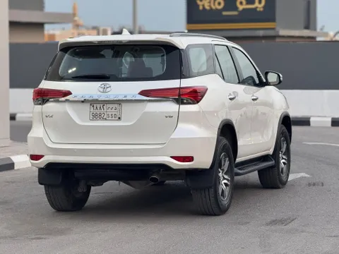 Toyota Fortuner 2017