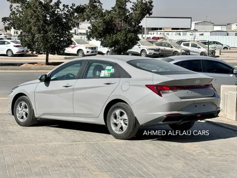 Discover undefined undefined Exterior Interior Images.Find all aspects and details of cars.