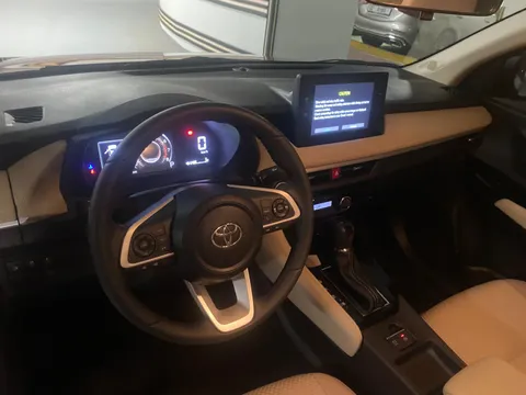 Discover undefined undefined Exterior Interior Images.Find all aspects and details of cars.