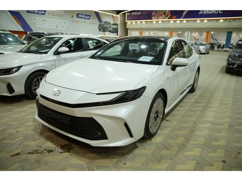 Toyota Camry 2025