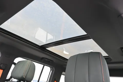 Discover undefined undefined Exterior Interior Images.Find all aspects and details of cars.