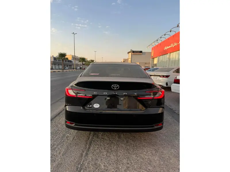 Toyota Camry 2025