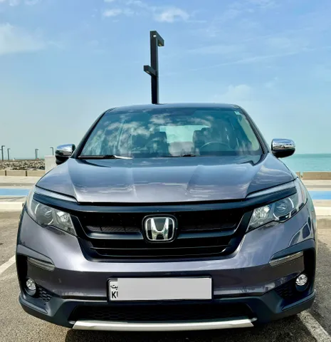 Discover undefined undefined Exterior Interior Images.Find all aspects and details of cars.
