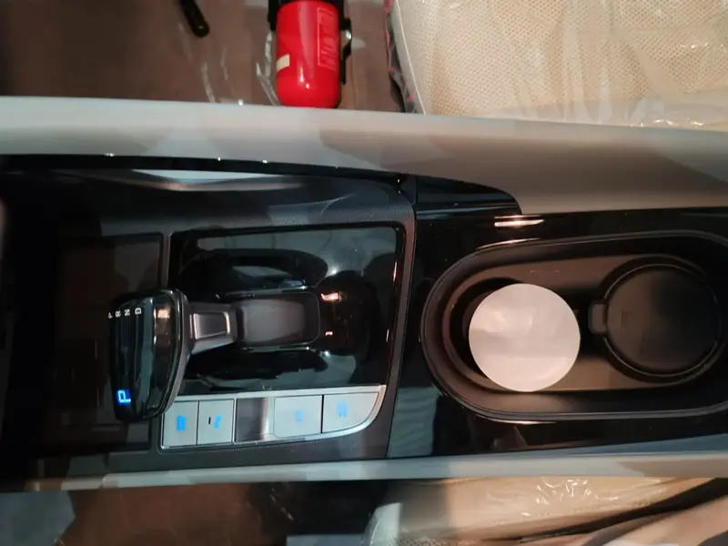 Hyundai Elantra 2025